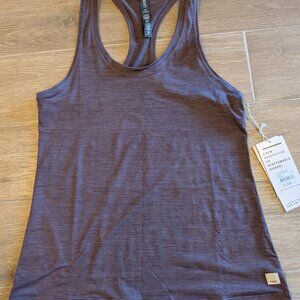 BNWT Vuori Lux Performance Tank